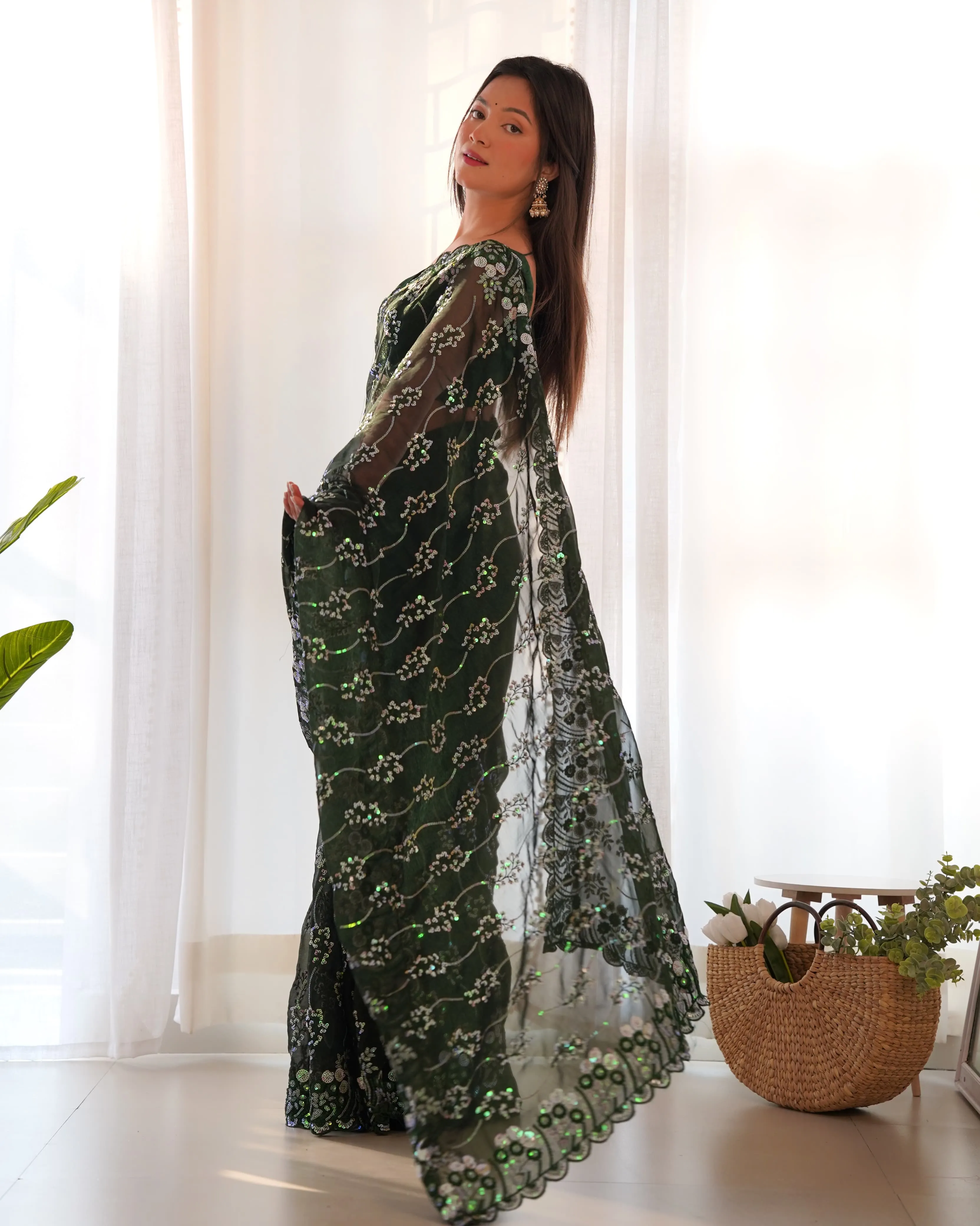 Beautiful Designer Simmar Bluminge Milky Tree Saree