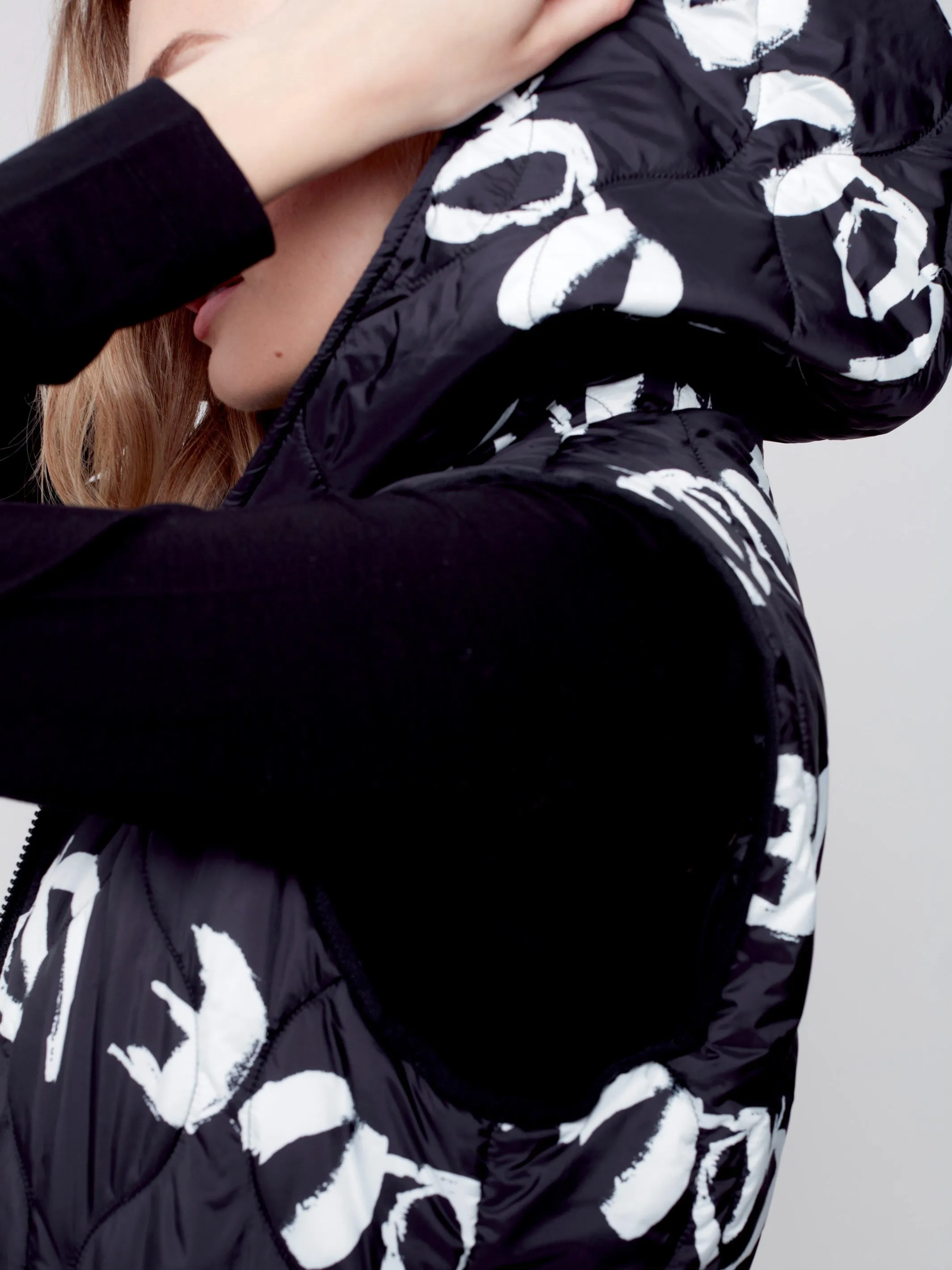 Printed Long Quilted Puffer Vest with Hood - Black & Cream